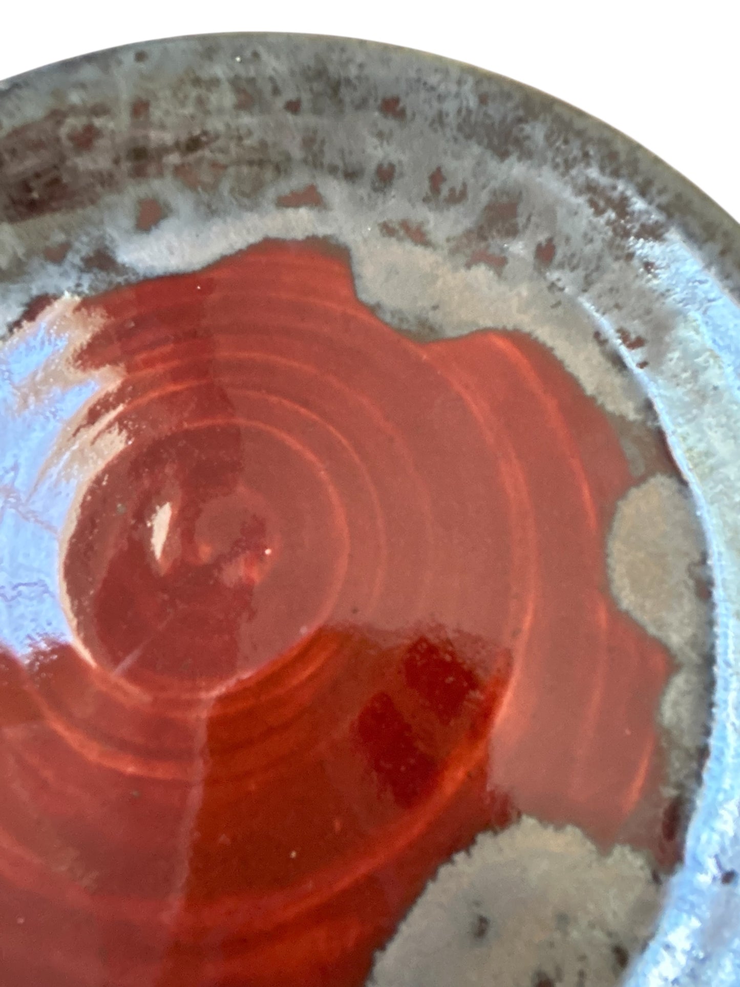General-Purpose Side Plate #18 in Fiery Red and Saturation Gold