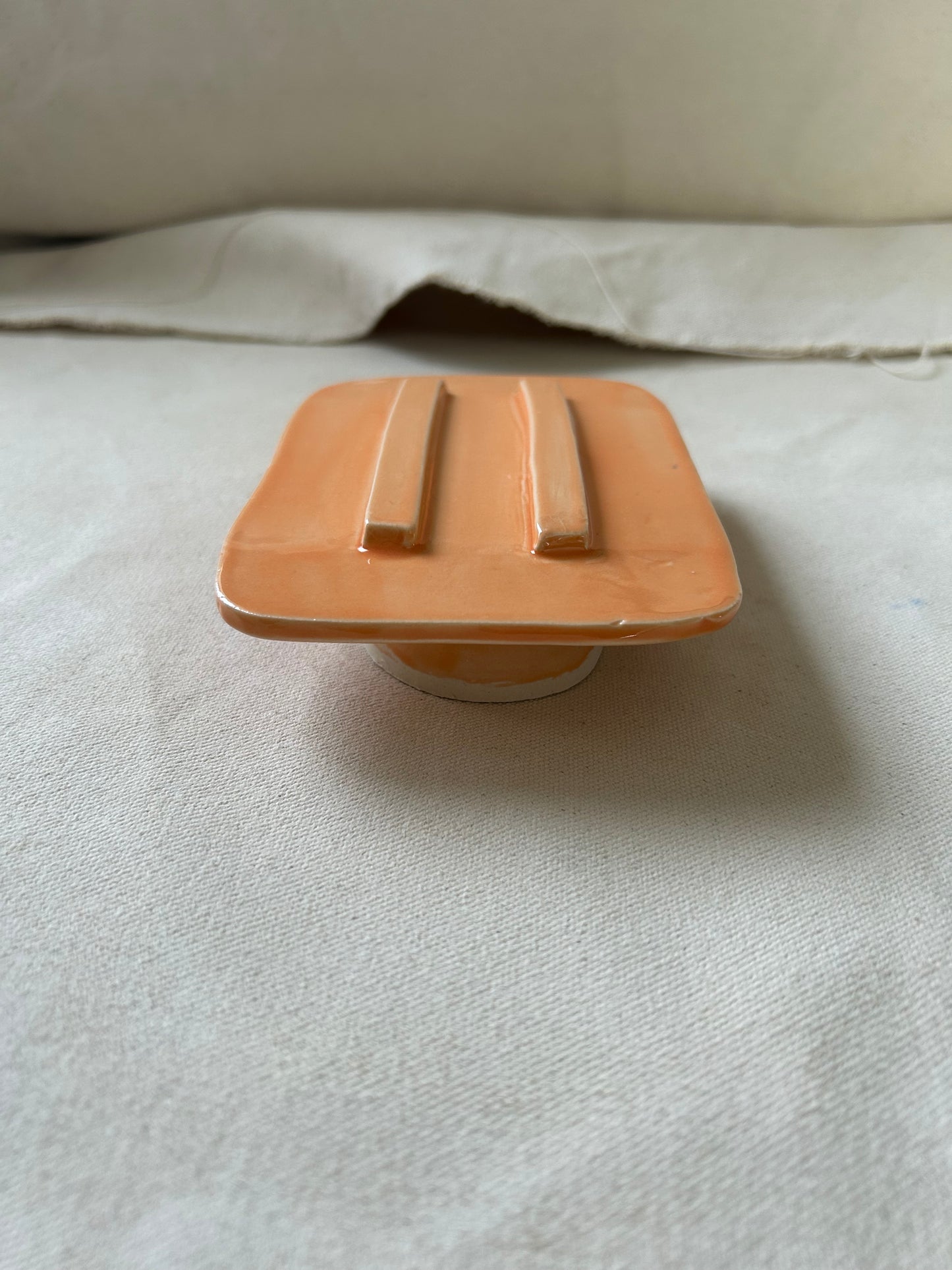 Pedestal Soap Dish #56 in Tangelo Orange