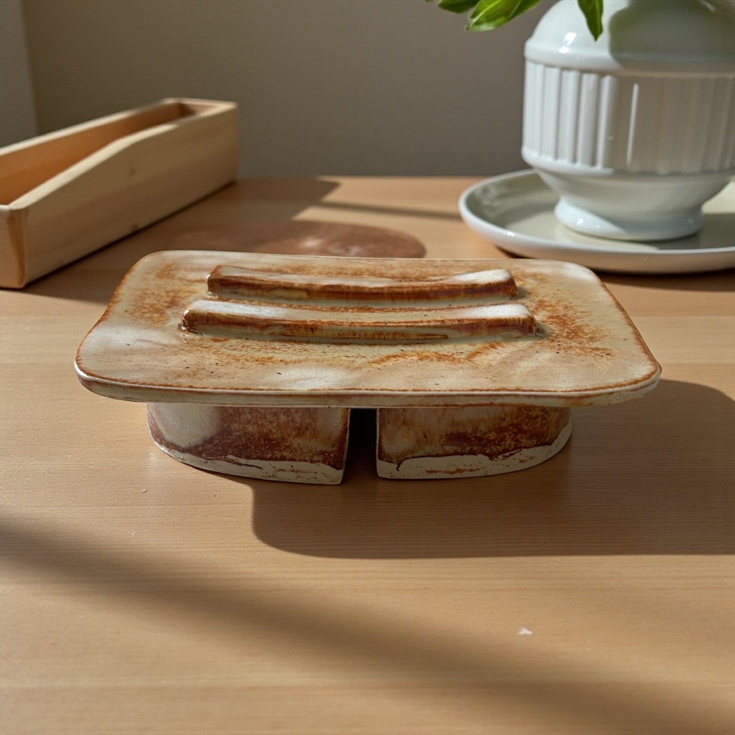 Pedestal Soap Dish #52 in Deep Sienna Speckle